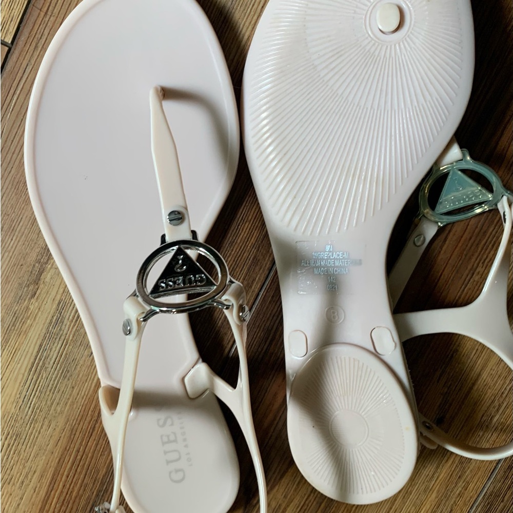 GUESS Women's Creamy Pink Sandals Size 8 - Picture 6 of 8